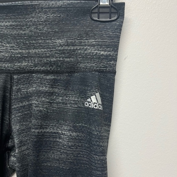Adidas Athletic Cropped Leggings - Picture 5 of 5